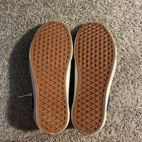 Vans size 6 men’s, size 7.5 women’s - Picture 5 of 6